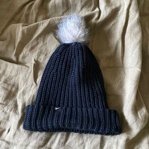 Nike Fleece lined beanie with puff